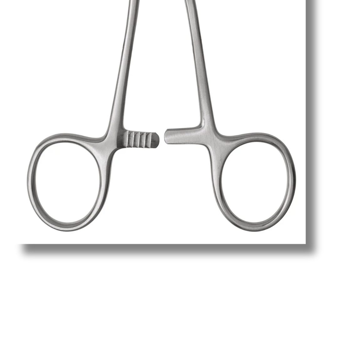 Kynea Surgical Dingman Forceps 7.5 Inch Angular Serrated Jaws with Slot and 2x2 Sharp Teeth on white background